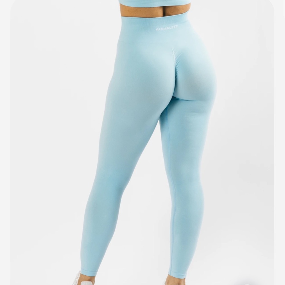Alphalete Amplify leggings in ARTIC BLUE